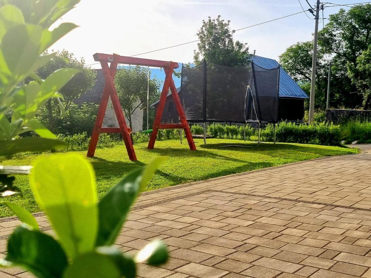Apartmani Bilic Korenica Buitenkant foto