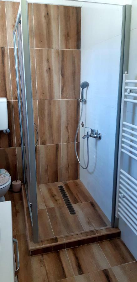 Apartmani Bilic Korenica Buitenkant foto