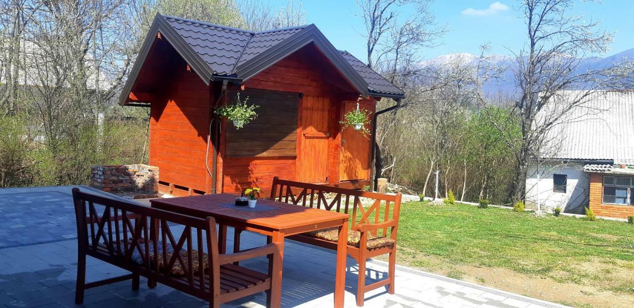 Apartmani Bilic Korenica Buitenkant foto