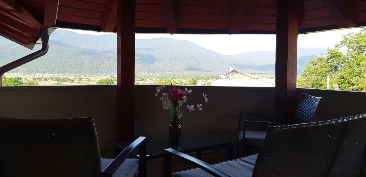 Apartmani Bilic Korenica Buitenkant foto