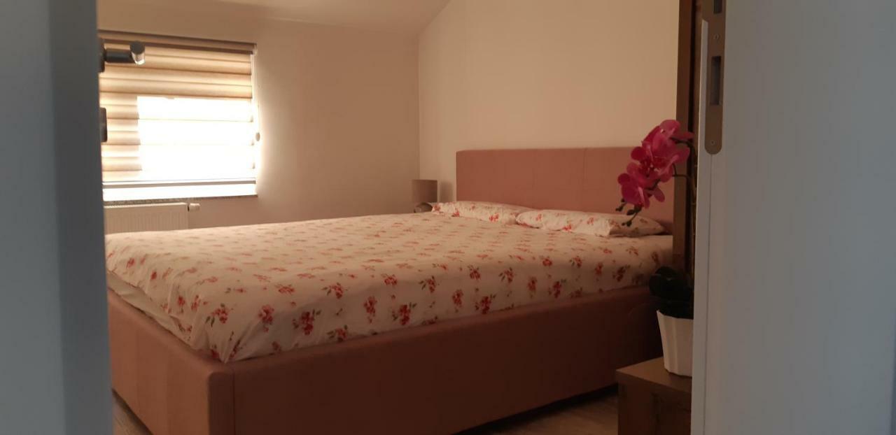 Apartmani Bilic Korenica Buitenkant foto