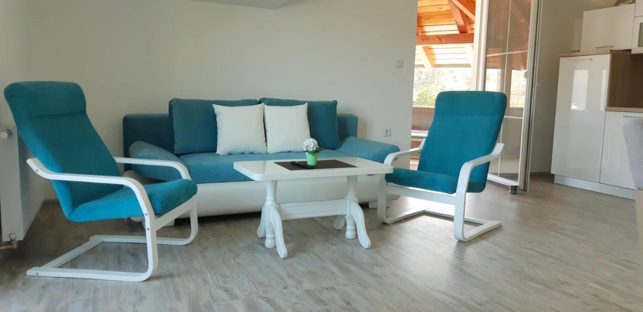 Apartmani Bilic Korenica Buitenkant foto