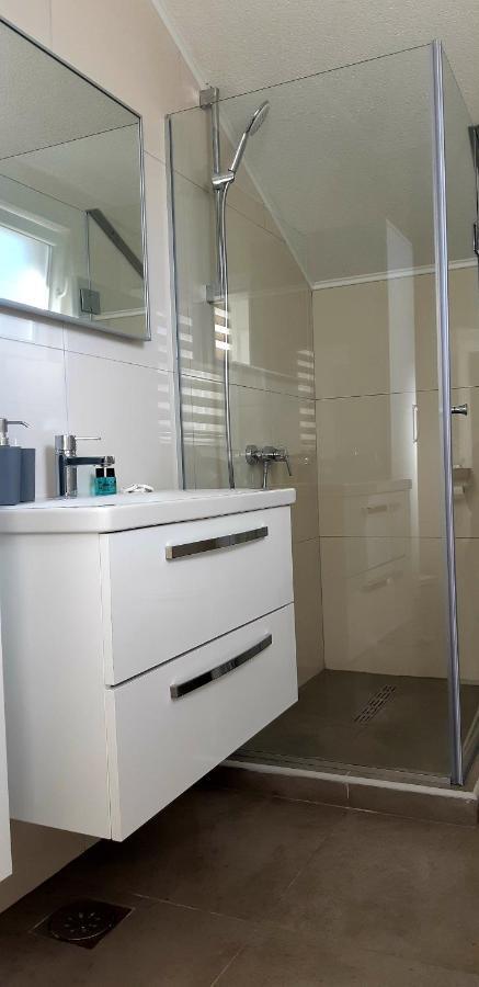 Apartmani Bilic Korenica Buitenkant foto